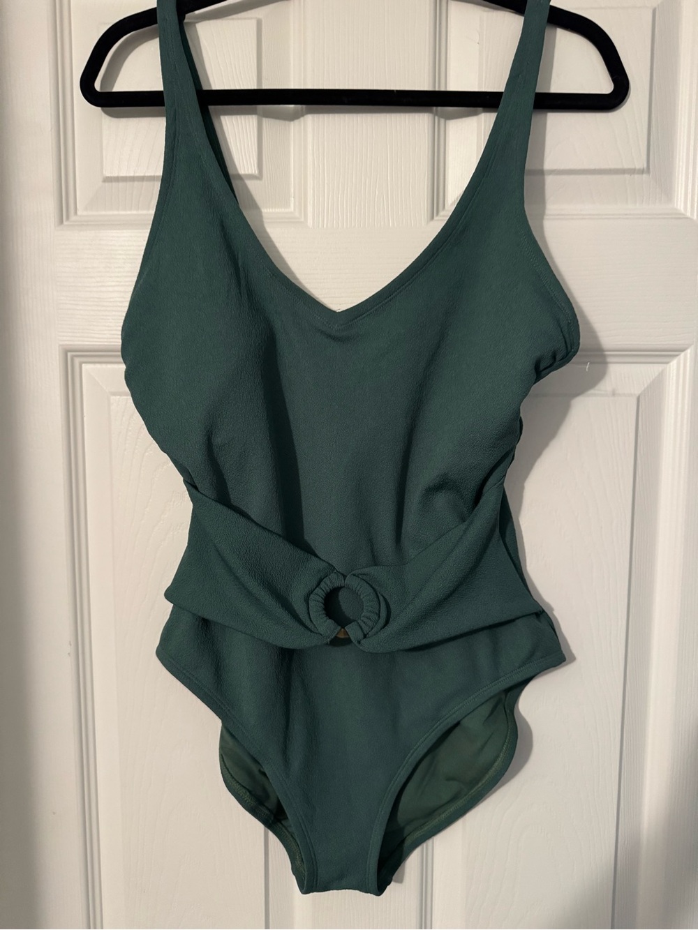 NWT Ellen Tracy Textured V-Neck Top - Deep Green